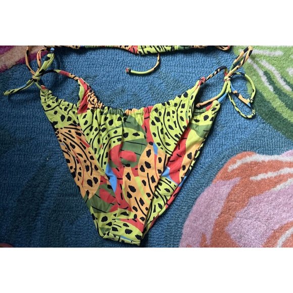 new bikini BOTTOMS sz Small S 4-6 print Free people It's Now Cool Green aztec - Picture 3 of 4